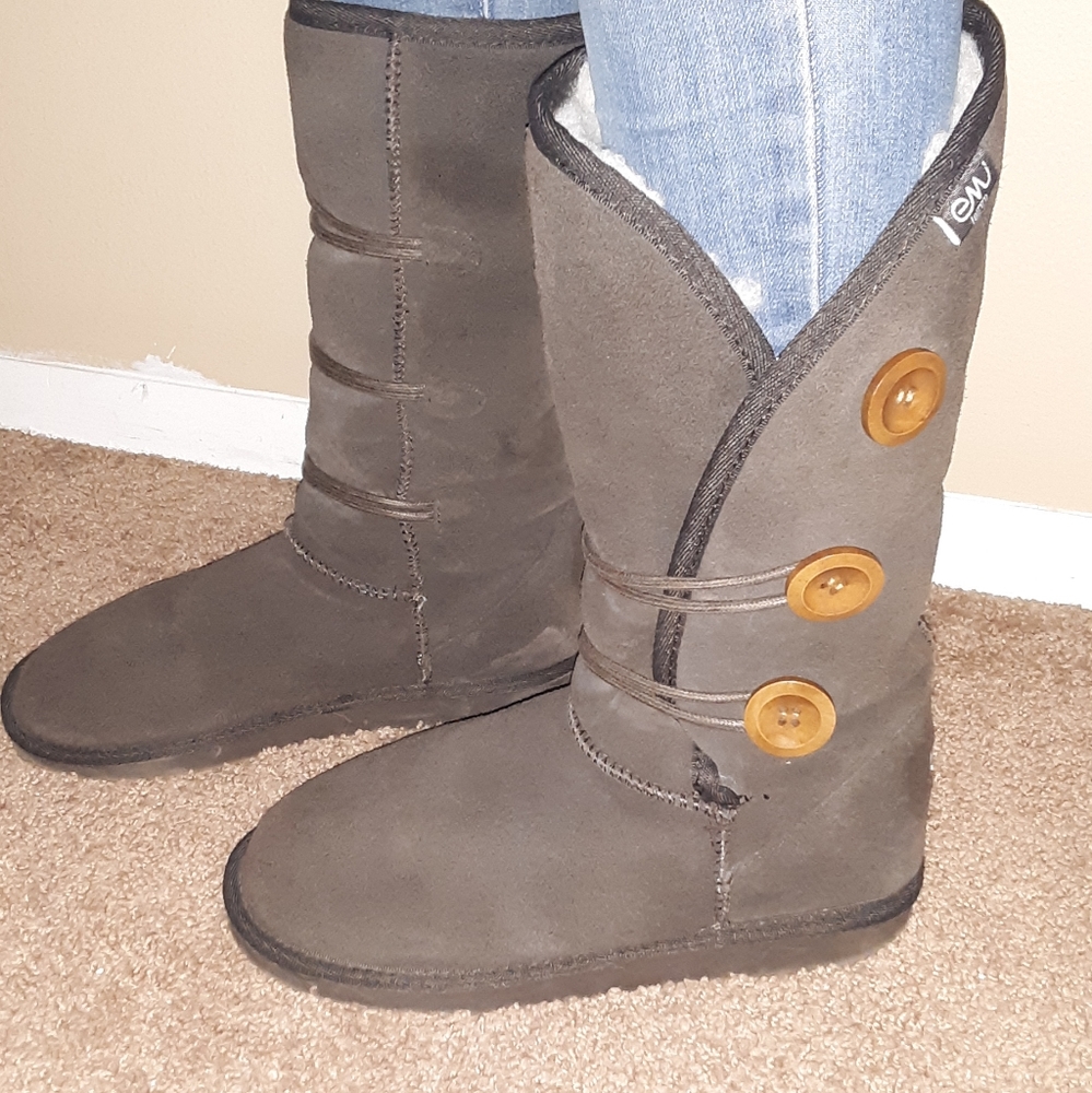 Women's EMU Wool Brown Boots Size 7